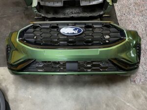 PRZÓD ZDERZAK LAMPY MASKA BŁOTNIKI FORD KUGA MK3 LIFT 1.5 EB BURSTING GREEN