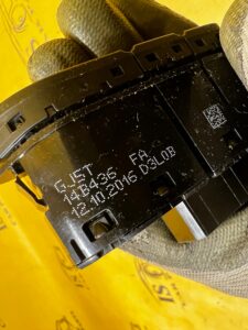 PRZYCISK GRZANIA KIEROWNICY OTWIERANIA KLAPY STARTSTOP FORD ESCAPE MK3 III