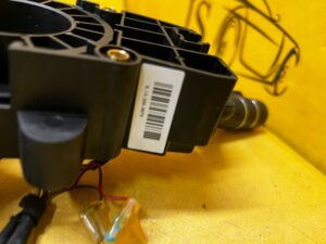PAJĄK MANETKI PRZEŁĄCZNIK ZESPOLONY TAŚMA AIRBAG JAGUAR F-TYPE X152