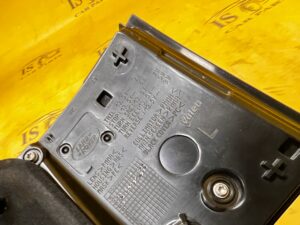 LAMPA TYLNA TYŁ LEWA LEWY W KLAPĘ LAND ROVER DISCOVERY V L462 EU