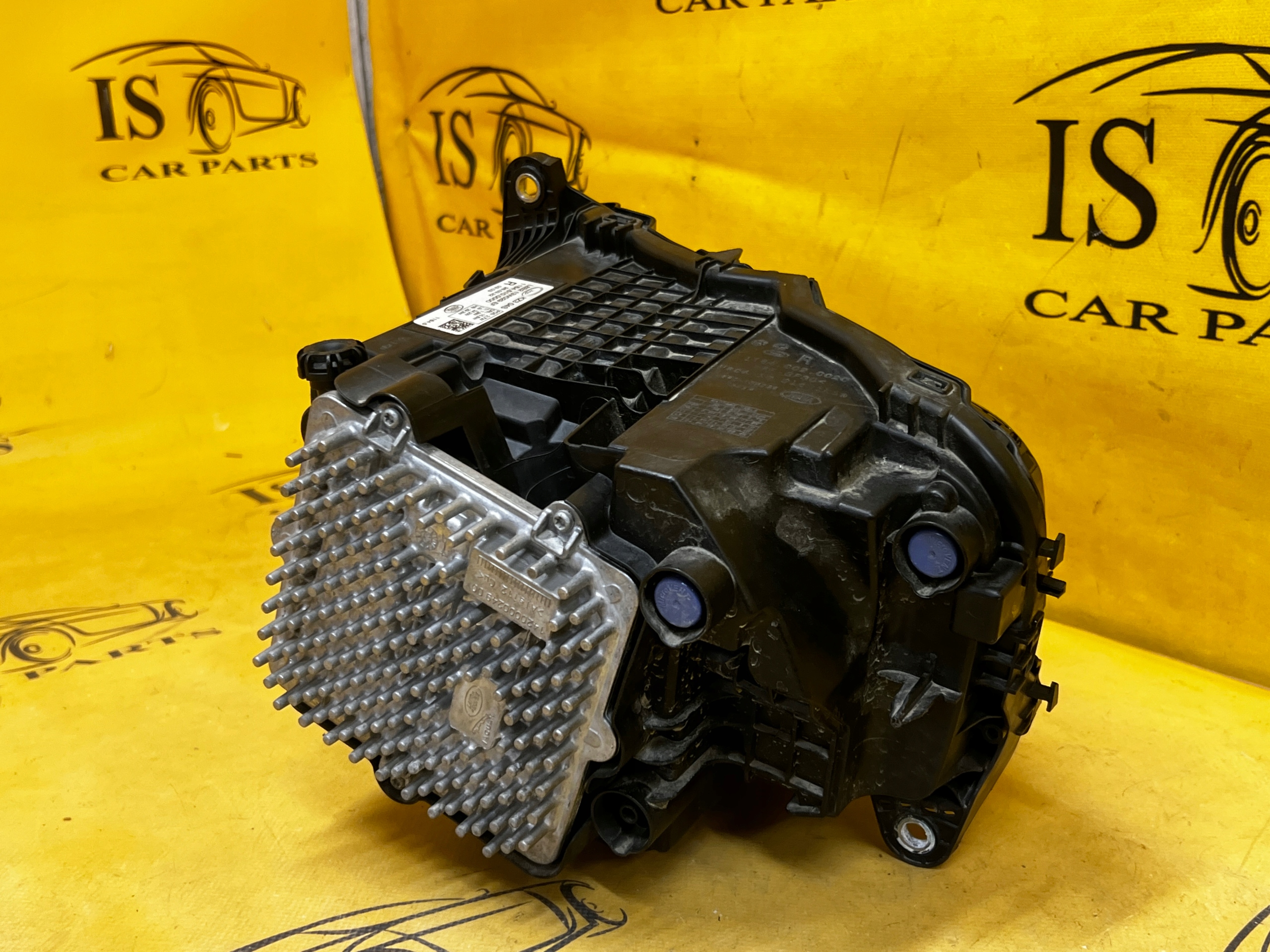 LAMPA REFLEKTOR PRZÓD PRAWY FULL LED LAND ROVER DEFENDER II L663 EU