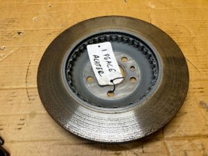 KOMPLET NOWE TARCZE HAMULCOWE TYŁ RANGE ROVER VELAR L560