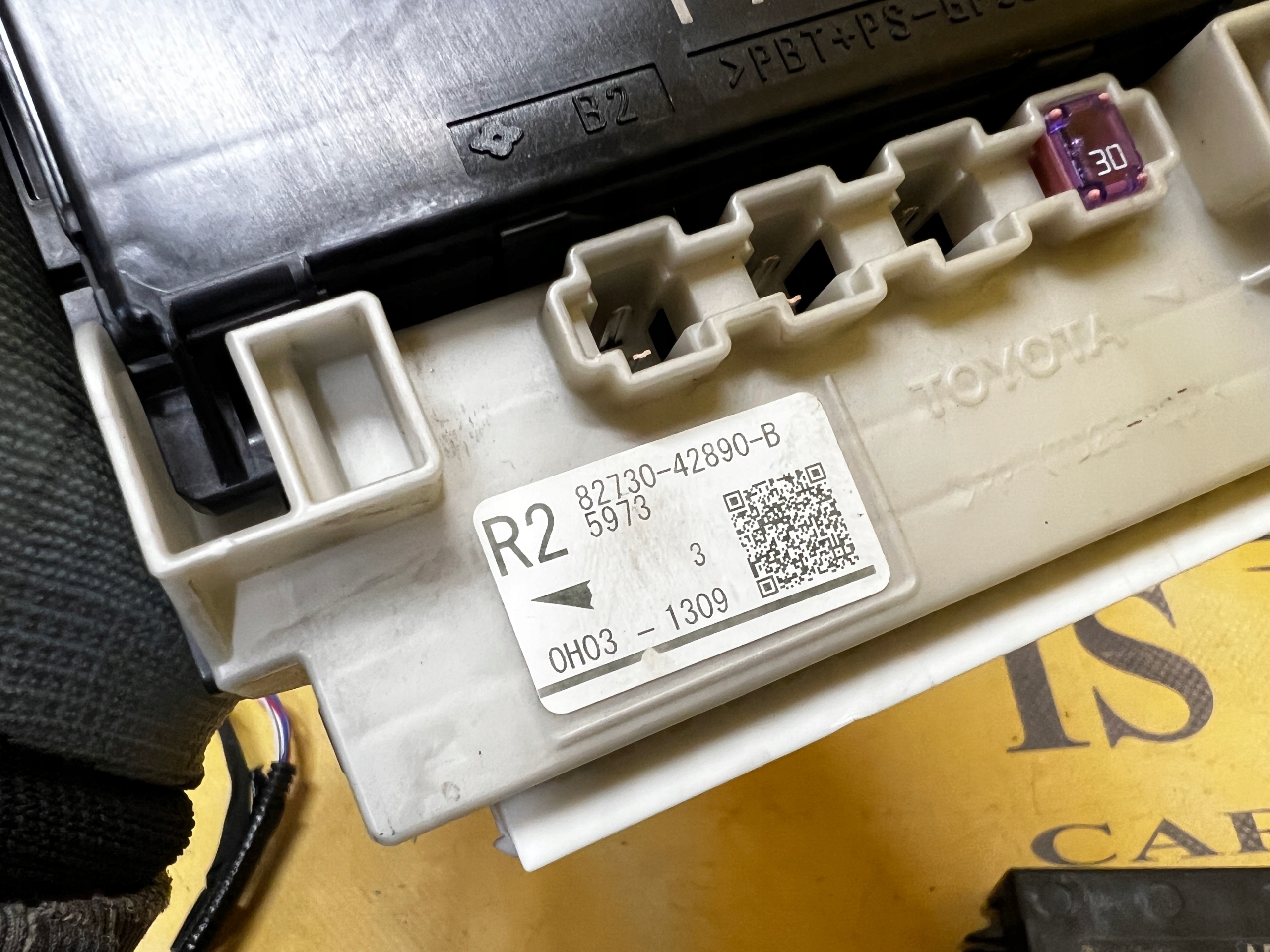 MODUŁ STEROWNIK KOMFORTU TOYOTA RAV4 V 2.5 HYBRID