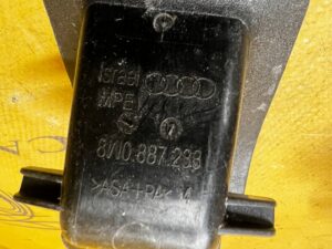 4 X ZAŚLEPKA OSŁONA MASKOWNICA ISOFIX KANAPY TYŁ AUDI A4 B9 8W