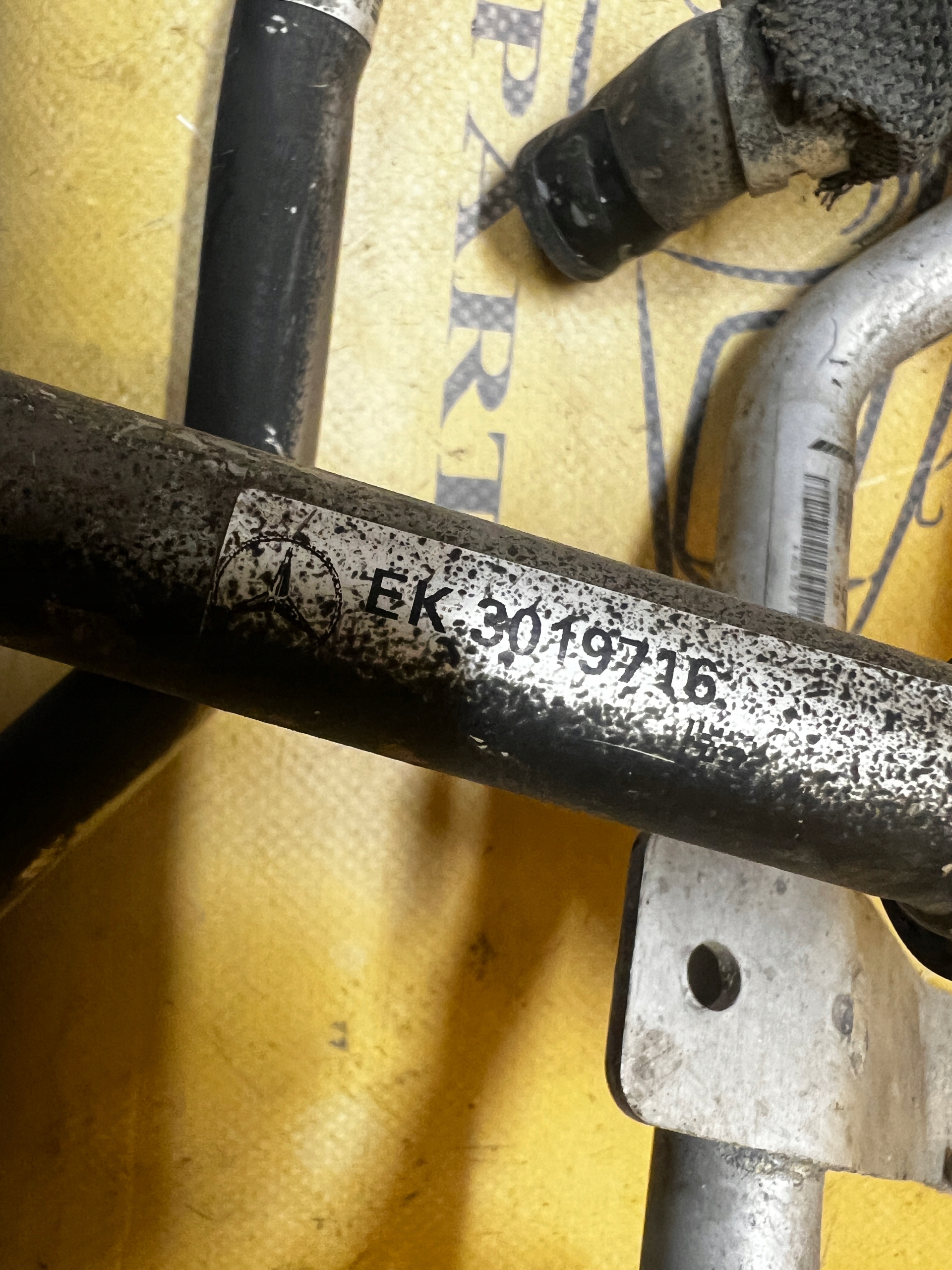 PRZEWÓD WĄŻ RURA WODY MERCEDES G63 AMG W463 LIFT