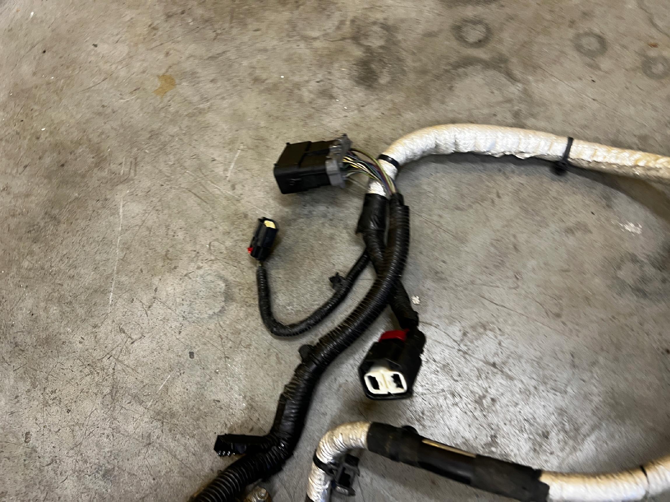 KLEMA PRZEWÓD PLUSOWA WIĄZKA SILNIKA FORD FUSION USA 2.0 ECOBOOST