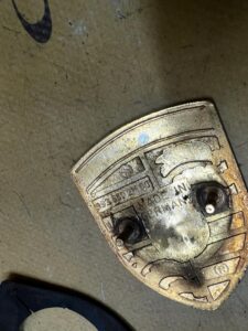 EMBLEMAT ZNACZEK MASKI POKRYWY SILNIKA PRZÓD PORSCHE BOXSTER 986