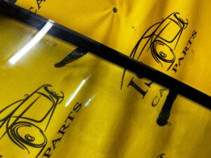 SZYBA PRZÓD CZOŁOWA GRZANA KAMERA SENSOR FORD PUMA MK2 23R EU