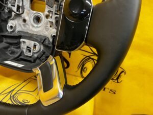 KIEROWNICA SKÓRA MULTIFUNKCJA MANETKI ŁOPATKI LAND ROVER DISCOVERY V L462