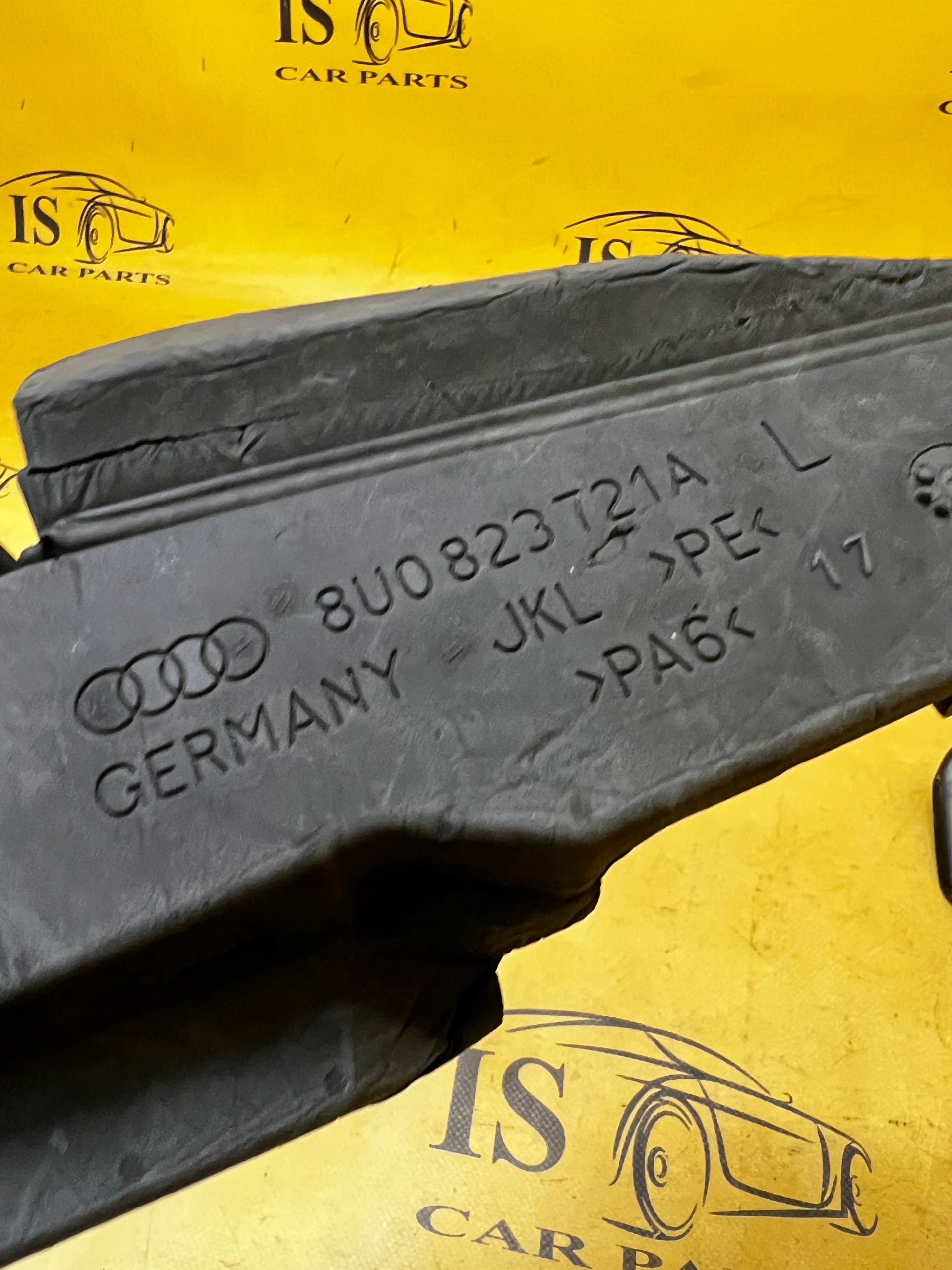 OSŁONA WYGŁUSZENIE BŁOTNIKA PODSZYBIA LEWA AUDI Q3 8U