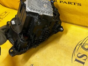 LAMPA REFLEKTOR PRZÓD PRAWY FULL LED LAND ROVER DEFENDER II L663 EU