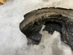 NADKOLE KOMPLETNE PRZÓD LEWY FORD BRONCO 21-