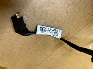 WIĄZKA INSTALACJA USB WNĘTRZA RADIA FORD BRONCO 21-