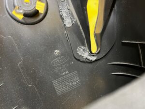 OSŁONA OBUDOWA KOLUMNY KIEROWNICZEJ FORD MONDEO MK5 EU