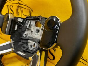 KIEROWNICA SKÓRA MULTIFUNKCJA MANETKI ŁOPATKI LAND ROVER DISCOVERY V L462